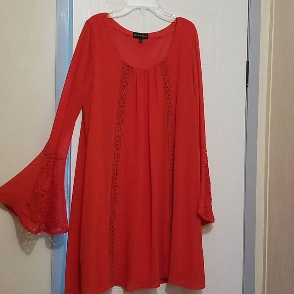 Dress - Picture 2 of 7